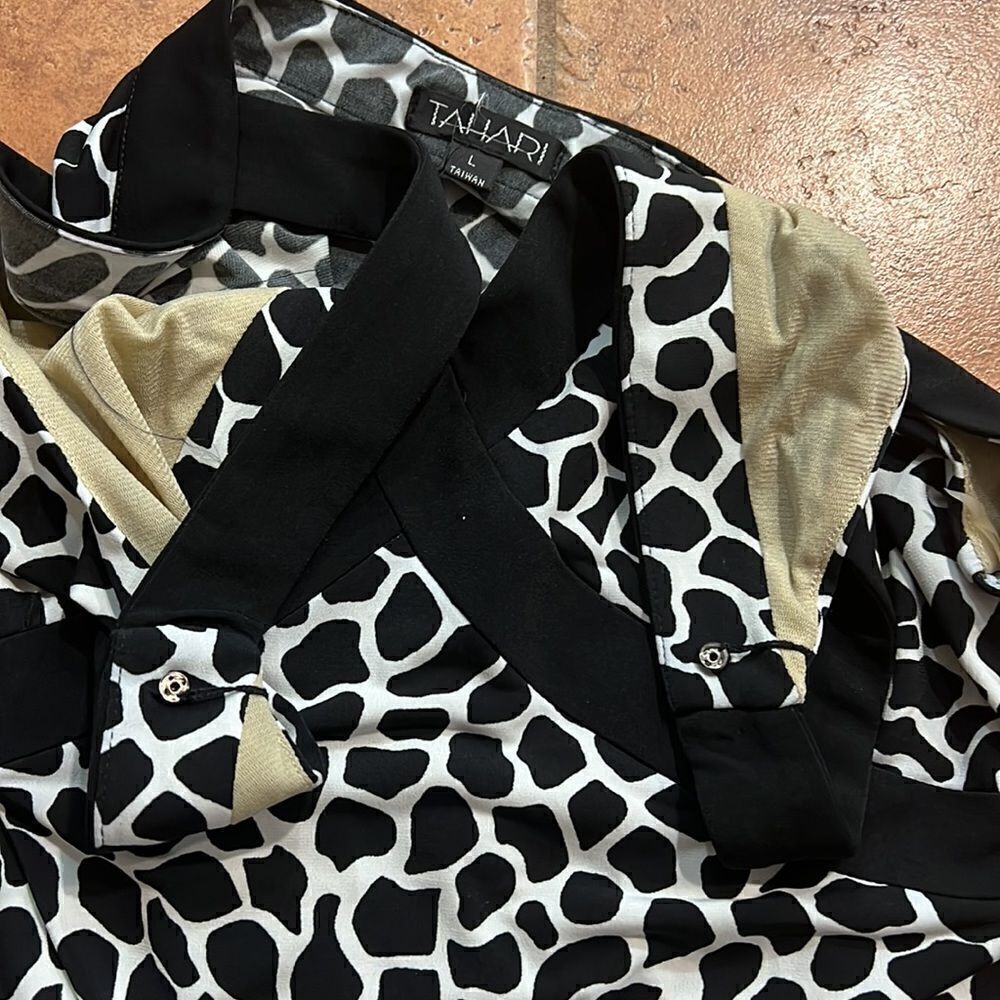 Tahari top size L‎ - Picture 4 of 6